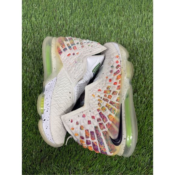Size 8.5 - Nike LeBron 17 Air Command Force White Basketball‎ Shoes | BQ3177-100 - Picture 6 of 10